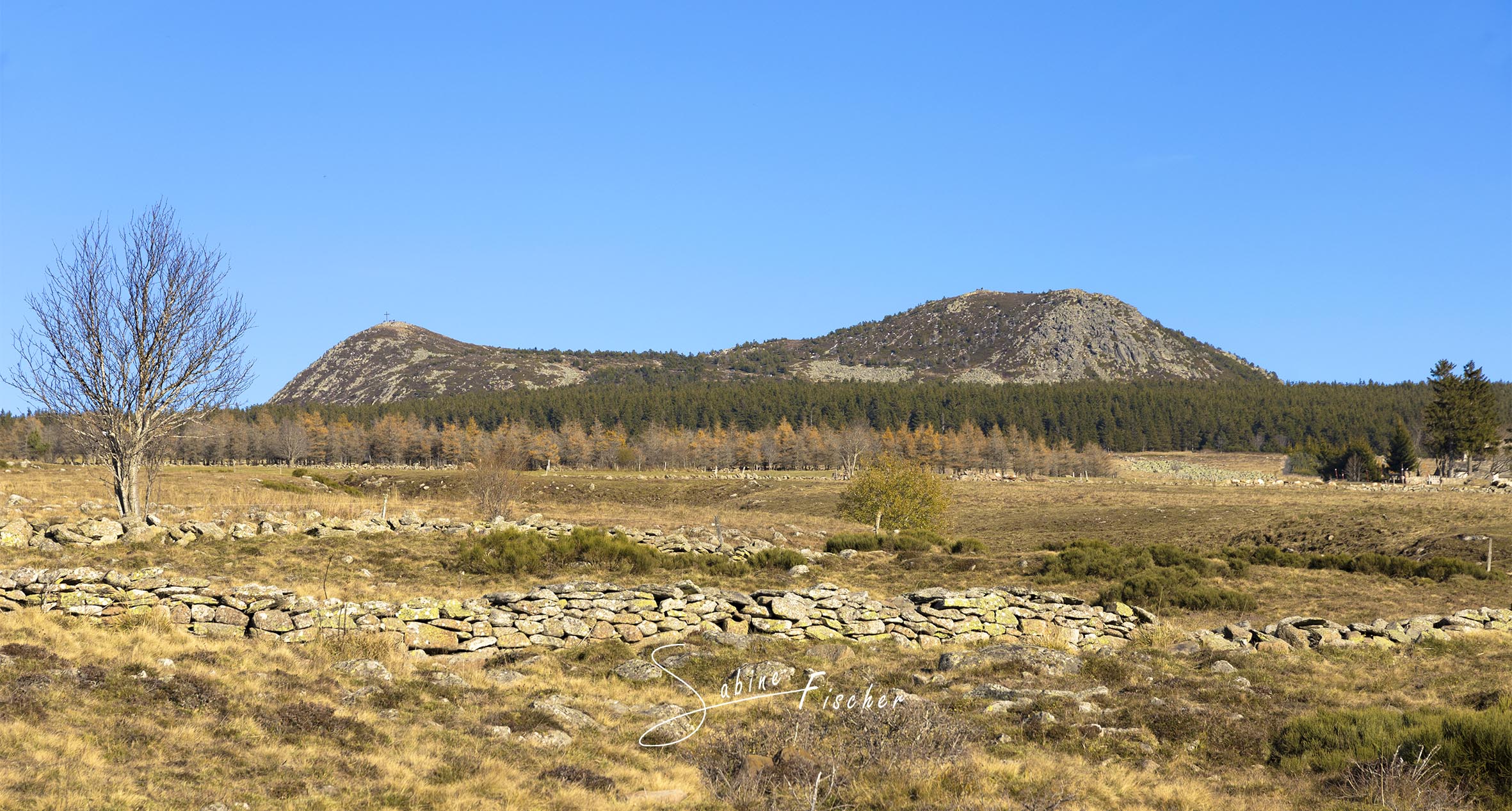 Le Mont Mézenc à l'automne